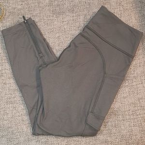 Lululemon yoga pants